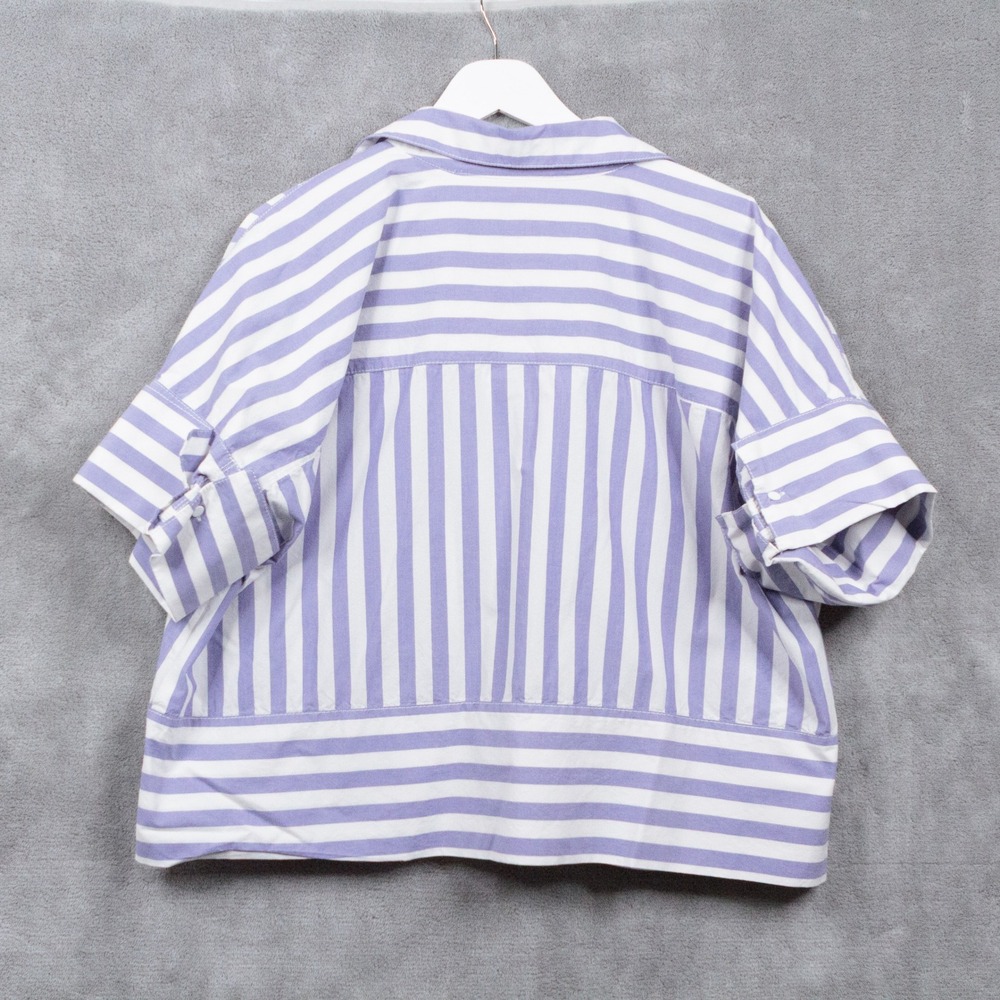 Banana Republic Lavender and White Striped Short-Sleeve Button Down Shirt - Picture 4 of 7